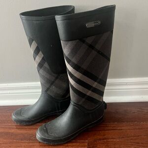 Women's Black and Gray Winter Rain Boots